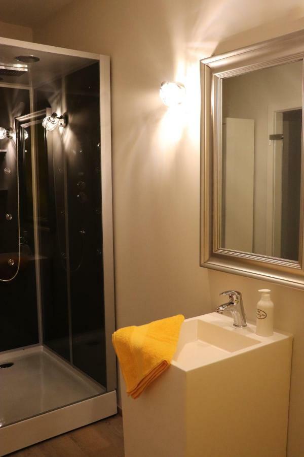 Zum-Butterstock Apartment Schkopau ภายนอก รูปภาพ